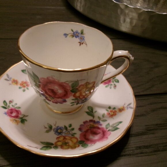 VTG New Chelsea Staffs England - Demitasse Cup & Saucer Gold Rim w/ Blossoms - Picture 2 of 7